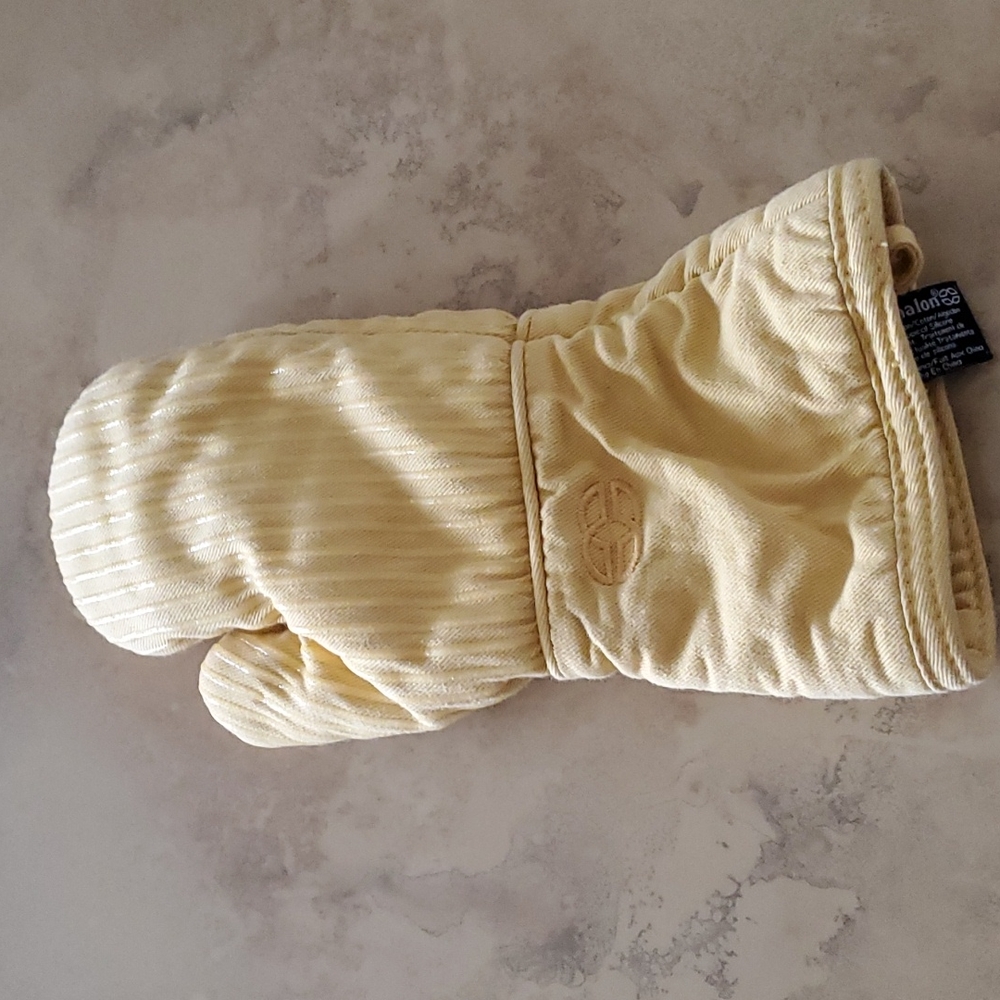 SALE! Oven Mitt
